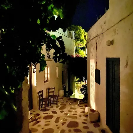 Feriehus School House With Panoramic View Serifos Town